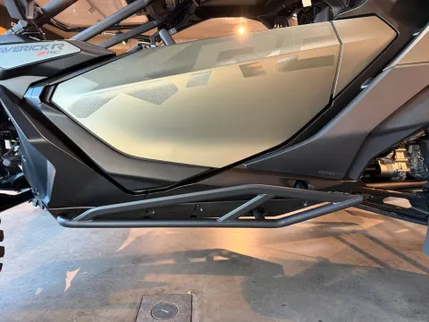 Maverick R XRC DTC 2026 - Ausstattung - ! – Bild 16