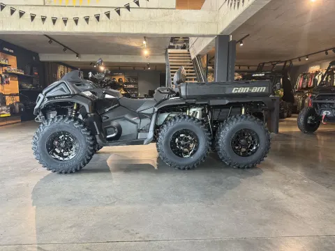 XMR Outlander MAX 6x6 Backcountry 1000R T 2026 – Bild 3