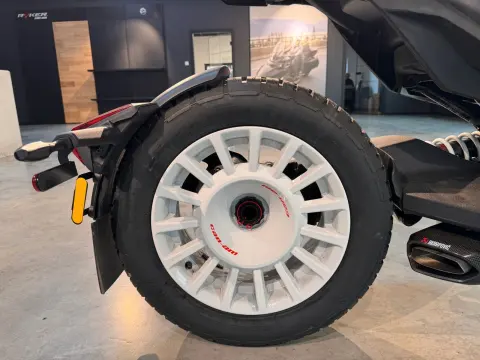 Ryker 900 ACE Rally 2026 Akrapovic Garantie – Bild 17
