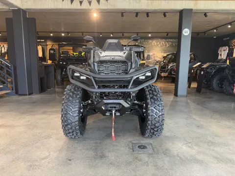 XMR Outlander MAX 6x6 Backcountry 1000R T 2026 – Bild 2