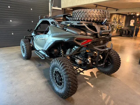 Maverick R XRC DTC 2026 - Ausstattung - ! – Bild 8