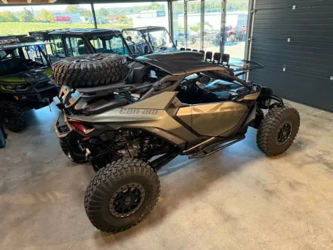 Maverick R XRC DTC 2026 - Ausstattung - ! – Bild 29