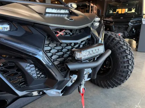 Maverick R XRC DTC 2026 - Ausstattung - ! – Bild 18