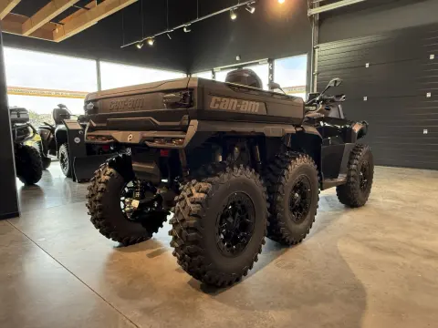 XMR Outlander MAX 6x6 Backcountry 1000R T 2026 – Bild 6