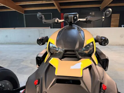 Ryker 900 ACE Rally 2026 Akrapovic Garantie – Bild 13