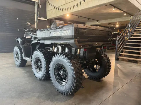 XMR Outlander MAX 6x6 Backcountry 1000R T 2026 – Bild 4
