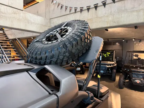 Maverick R XRC DTC 2026 - Ausstattung - ! – Bild 17