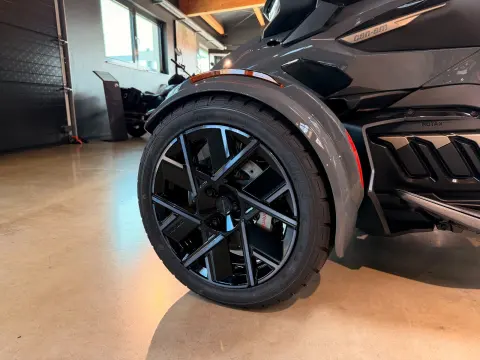 Spyder RT ACE Sea to Sky 2027 – Bild 10