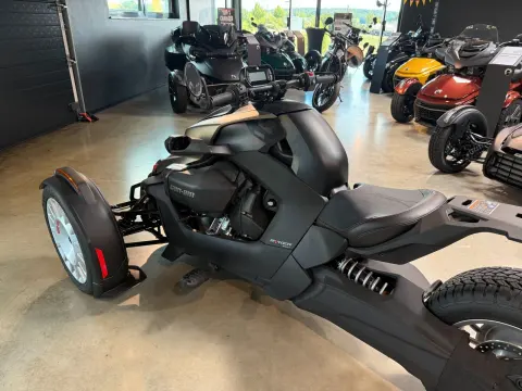 Ryker 900 ACE Rally 2026 Akrapovic Garantie – Bild 19