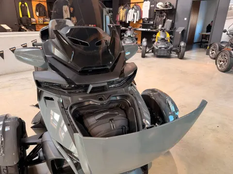 Spyder RT ACE Sea to Sky 2027 – Bild 16